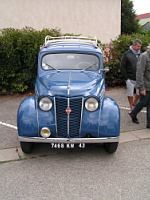 Renault Juvaquatre (1957) (2)
